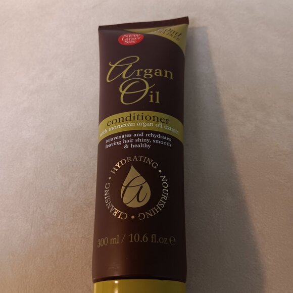 Argan Oil Hydrating Hair Conditioner Extra Large - Picture 3 of 5